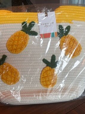 Pineapple Crochet Tote Bag - Perfect for All Occasions